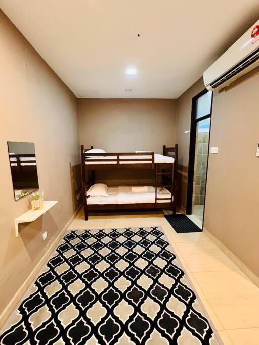 Holiday Villa - 2 Mins To Beach, Ktv, Private Pool, Free E-Scooter X 2 !!! タンジュンブンガ エクステリア 写真